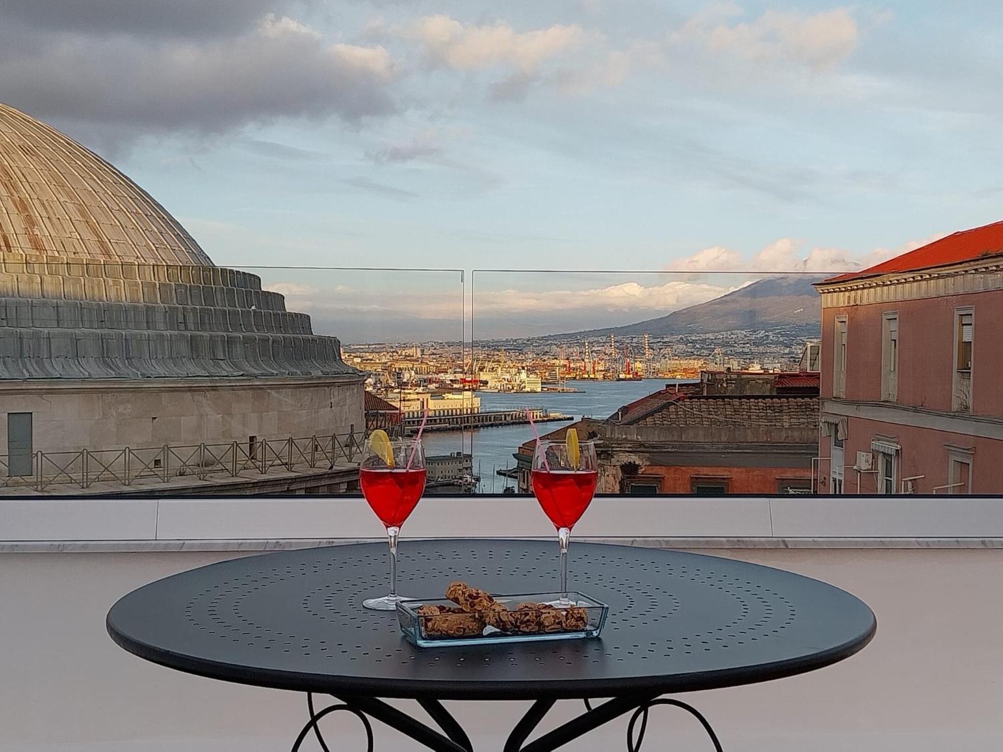 Lucullo'S Rooftop Neapel Exterior foto